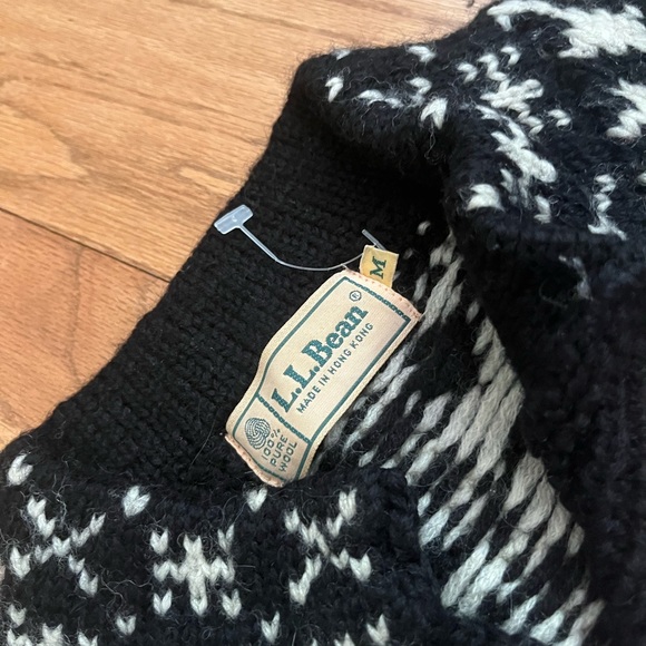 LL Bean Vintage 1/4 Button Neck Sweater - Picture 5 of 5